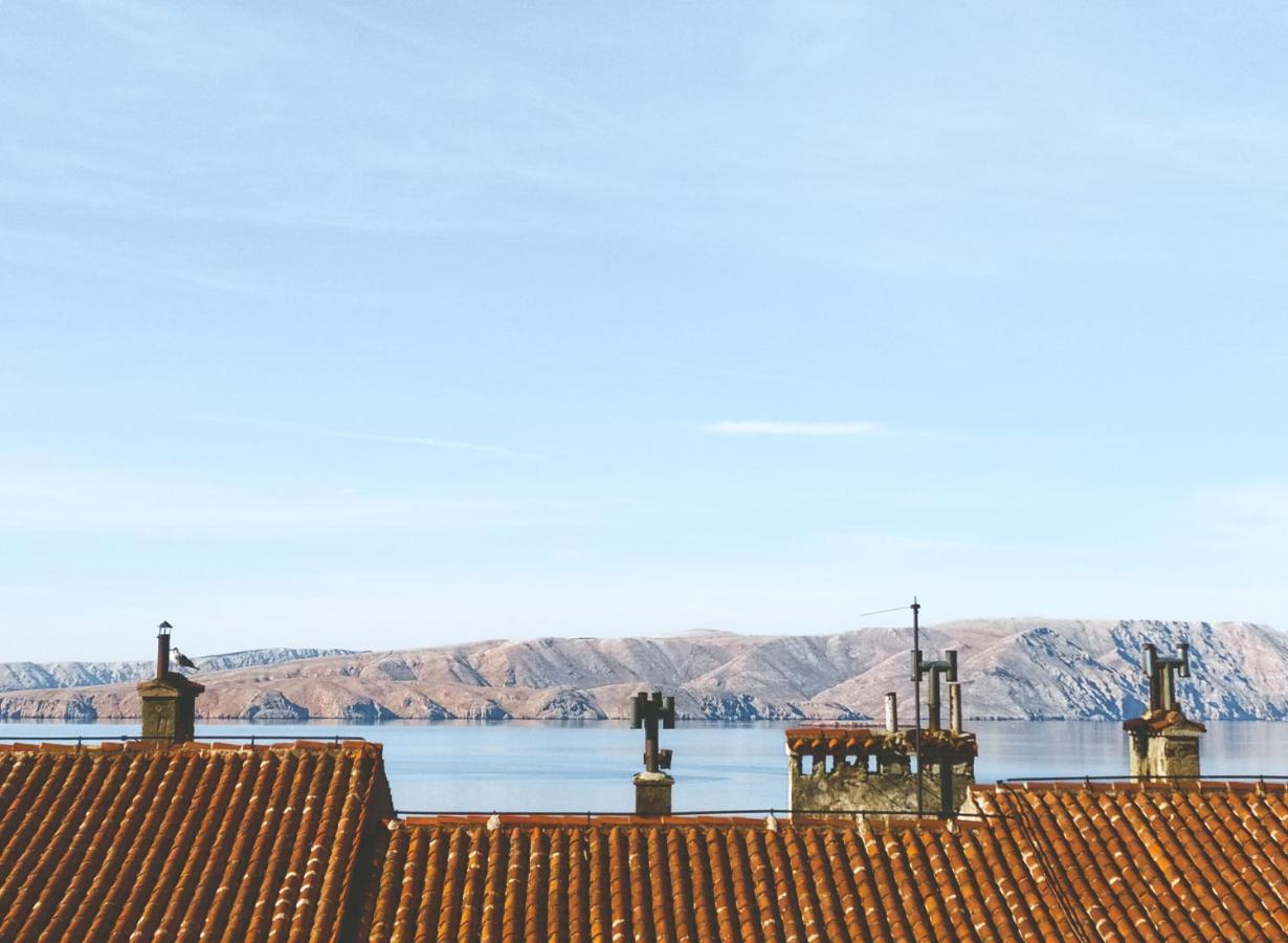 Novouredeni Stan S Balkonom I Pogledom Na More Senj  Bagian luar foto