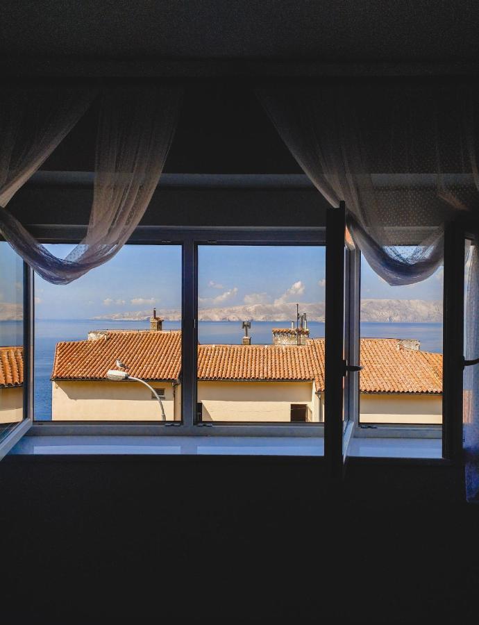 Novouredeni Stan S Balkonom I Pogledom Na More Senj  Bagian luar foto
