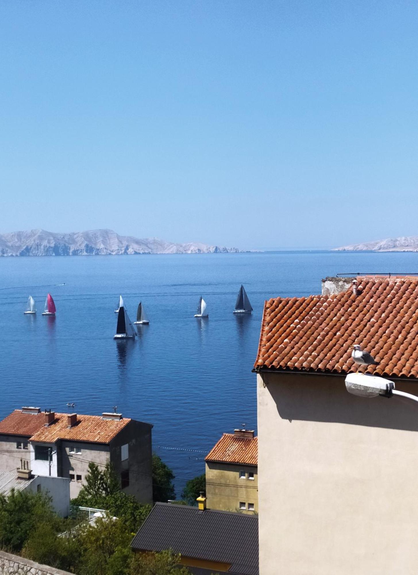 Novouredeni Stan S Balkonom I Pogledom Na More Senj  Bagian luar foto