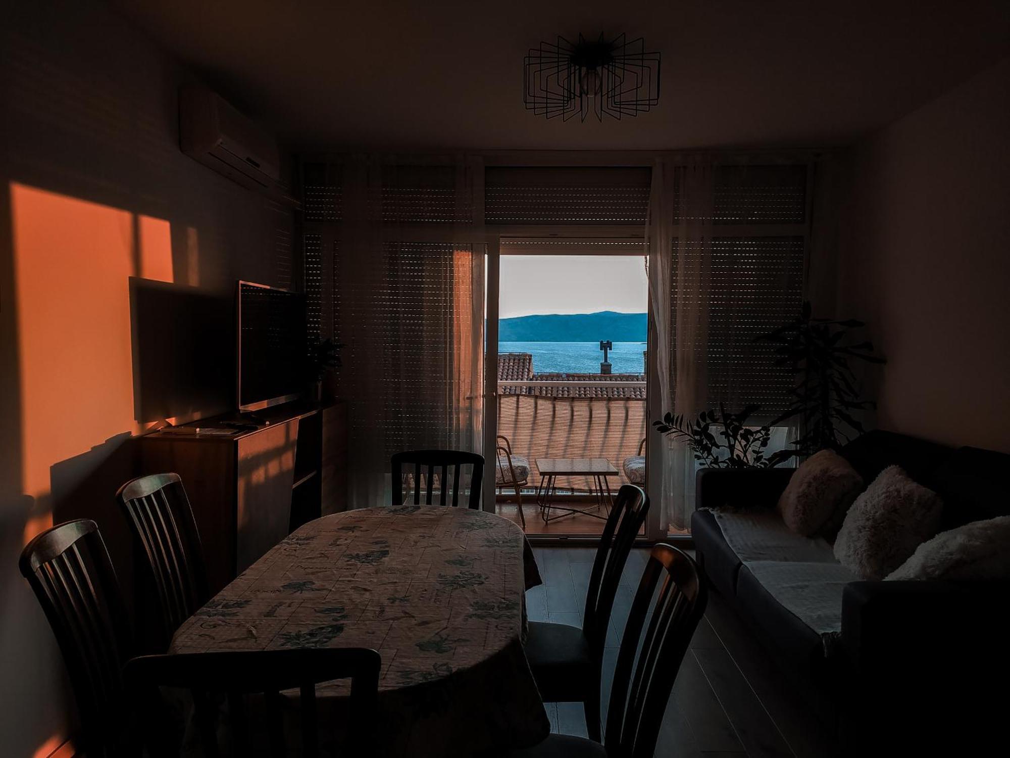 Novouredeni Stan S Balkonom I Pogledom Na More Senj  Bagian luar foto