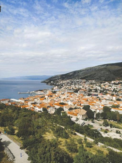 Novouredeni Stan S Balkonom I Pogledom Na More Senj  Bagian luar foto