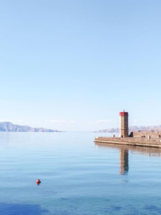 Novouredeni Stan S Balkonom I Pogledom Na More Senj  Bagian luar foto